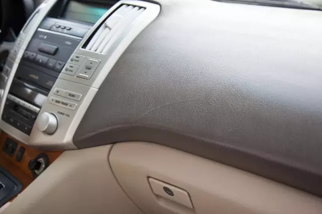 【天嬌用車學】暴曬后的汽車究竟有多毒？超乎你想象