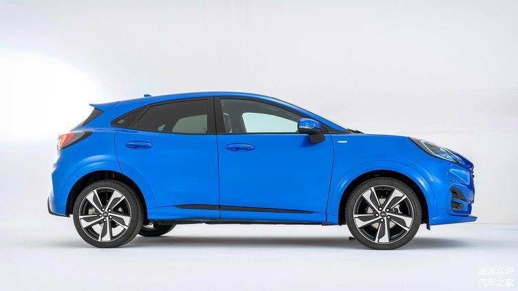 福特發(fā)布PUMA小型SUV官圖，歐式風(fēng)格，造型很有柔和感