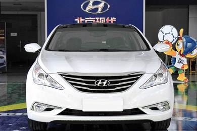 決戰(zhàn)智能科技，第八代索納塔VS新君威配置大比拼