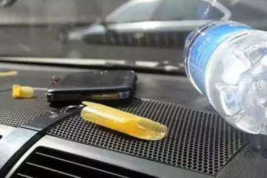 【天嬌用車學(xué)】暴曬后的汽車究竟有多毒？超乎你想象