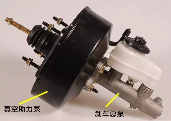 踩剎車感覺慢慢下沉是失靈前兆？