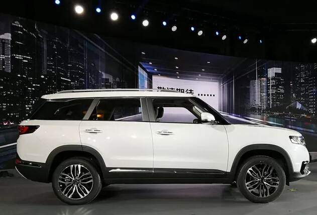 8.79萬起霸氣的外觀昌河Q7，你會選擇？