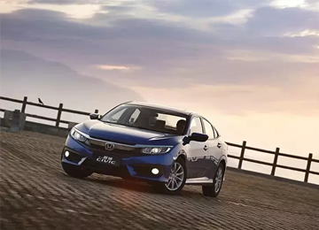 第十代CIVIC（思域）：“我言秋日勝春朝”！