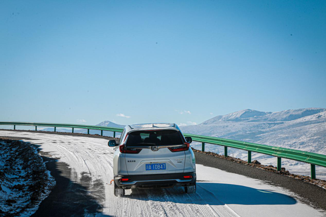 游記連載 | 前往格聶神山的路上，我們進(jìn)行了一場“冰雪試駕”