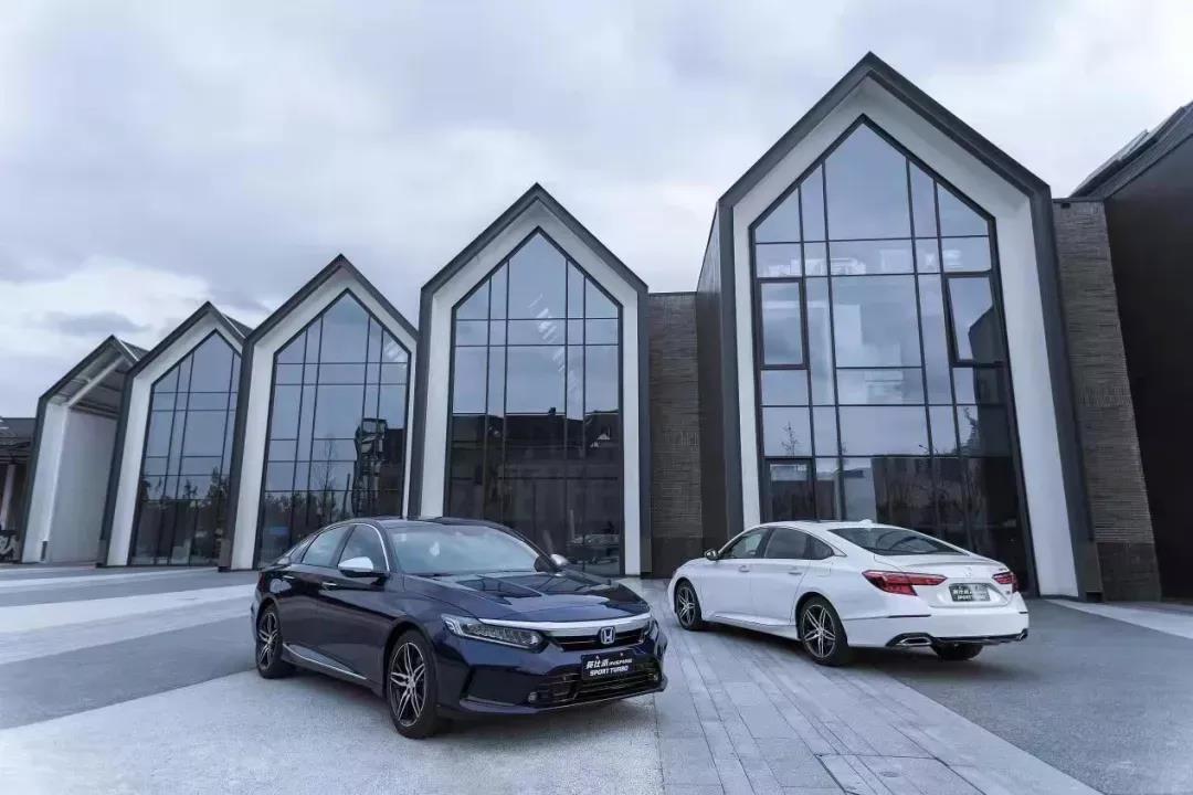 媒體視角 | 如果說“內涵，永不過時”，英仕派當是最佳之選