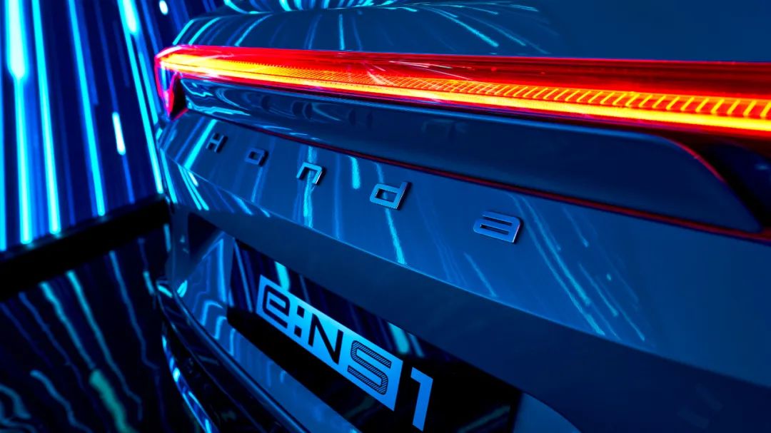 e:NS1，極致色彩美學(xué)的造夢家！